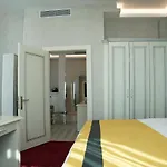 Resun Hotel 4*